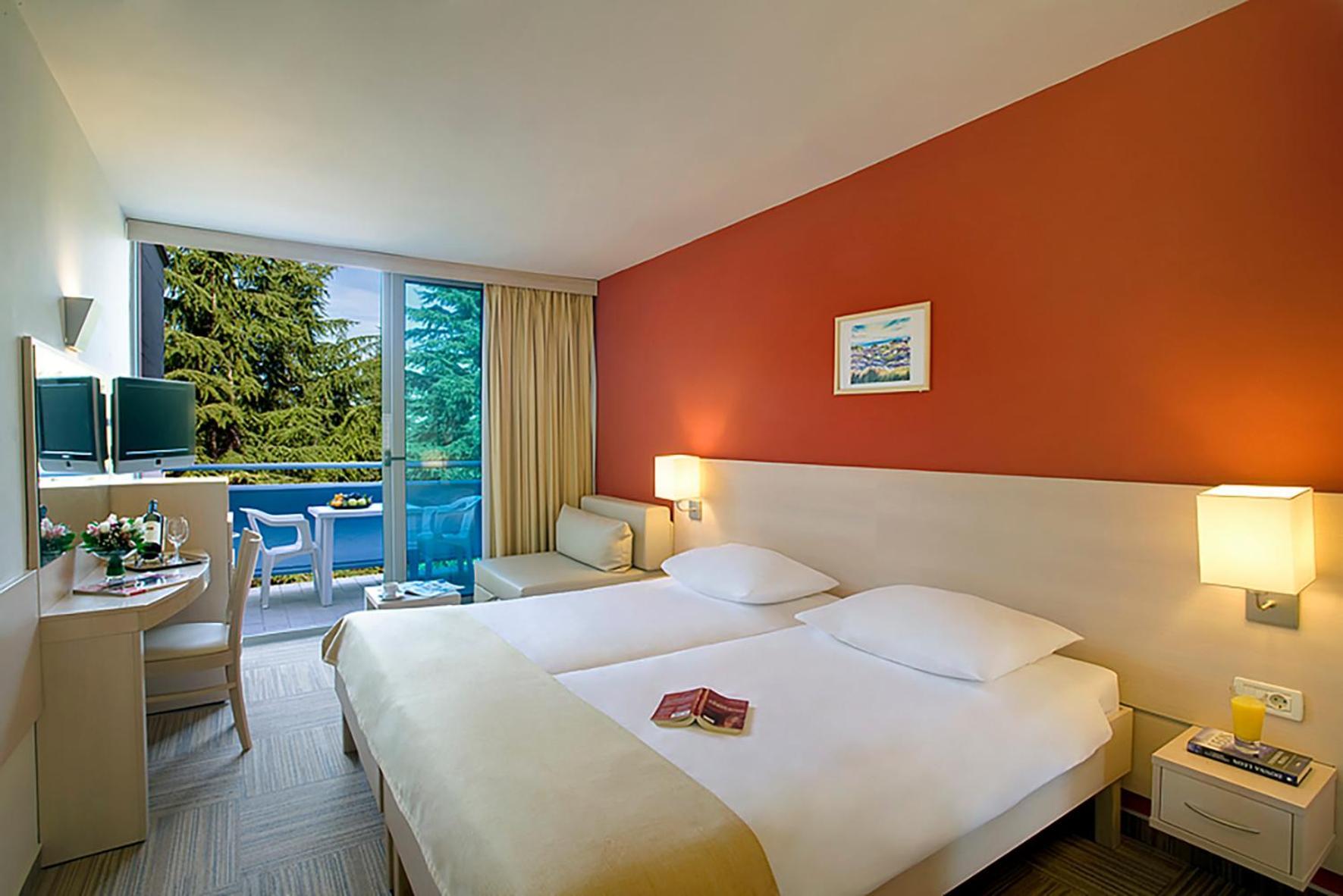 Sunny Porec By Valamar, Ex Crystal מראה חיצוני תמונה