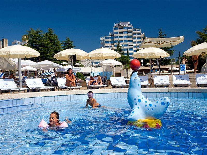Sunny Porec By Valamar, Ex Crystal מראה חיצוני תמונה